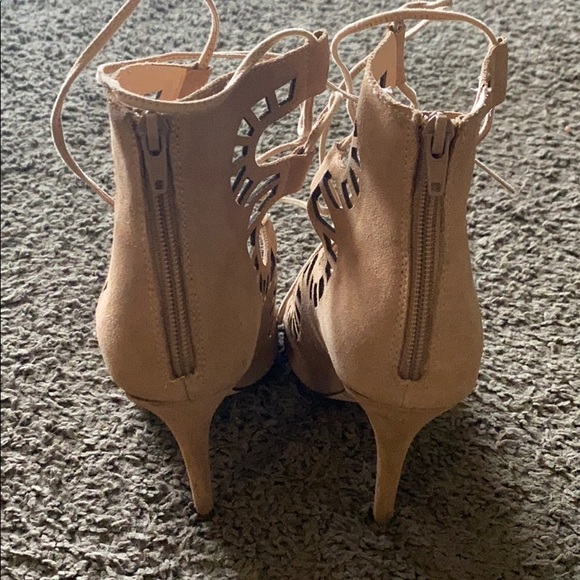 Lace up suede sandals - Picture 3 of 4